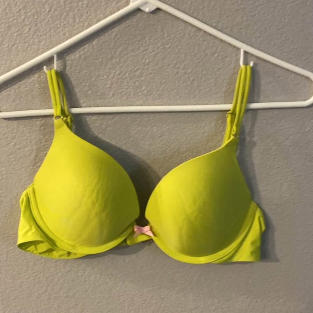 Victoria's Secret Vibrant Lime Bra